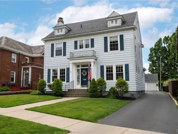 2217 Douglas Crescent , Utica, NY 13501
