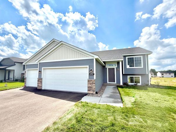 6707 376th Street, North Branch, MN 55056