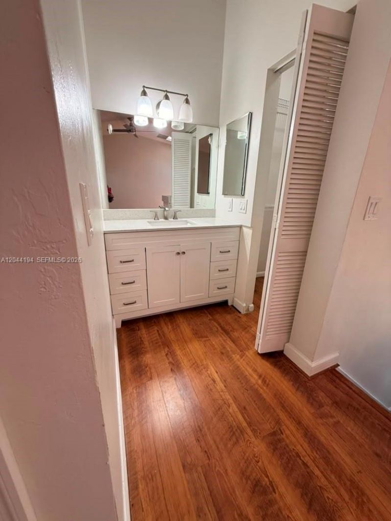 4182 S Pine Island Rd , Davie, FL 33328 Photo
