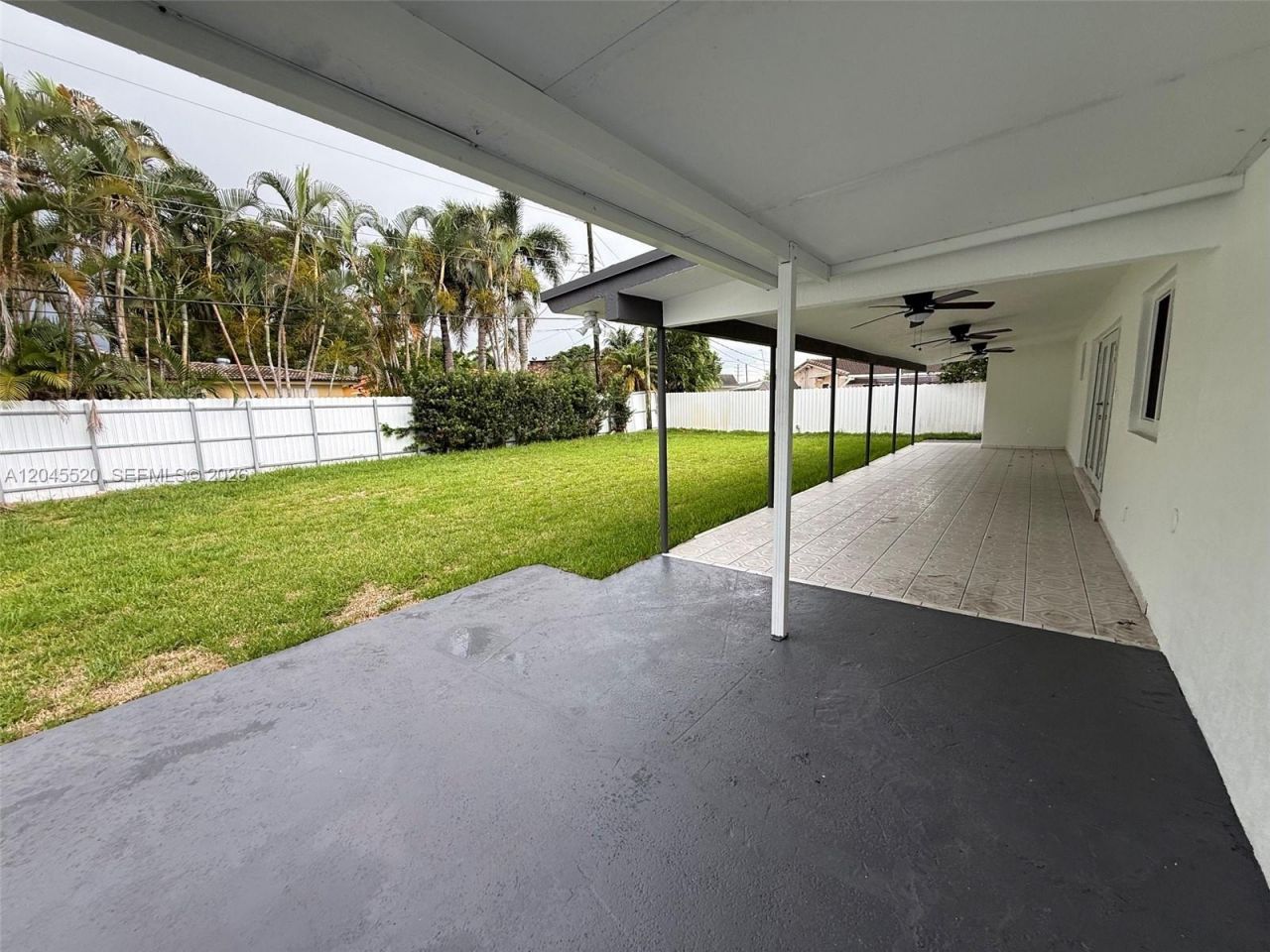 8090 W 18th Lane Rd , Hialeah, FL 33014 Photo