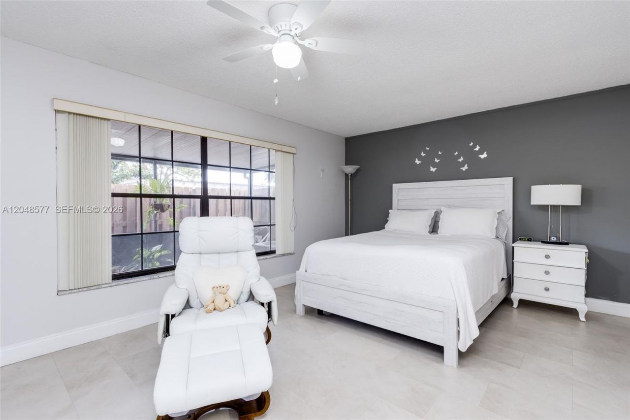 7032 SW 23rd St, Unit 16, Davie, FL 33317 Photo