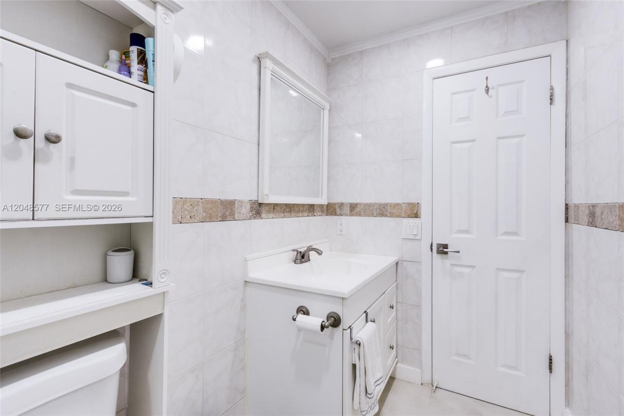 7032 SW 23rd St, Unit 16, Davie, FL 33317 Photo