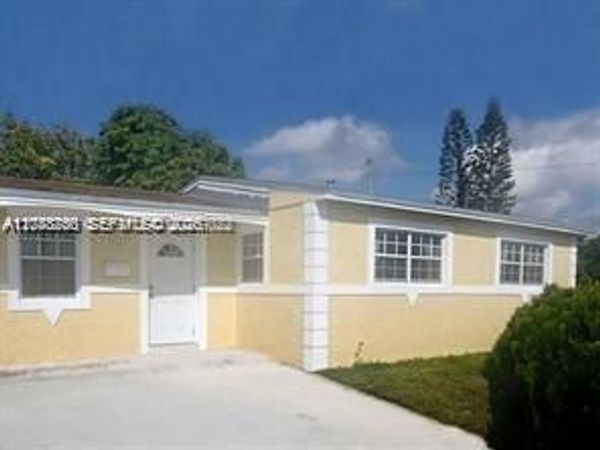 1231 NW 190th St , Unit ., Miami Gardens, FL 33169