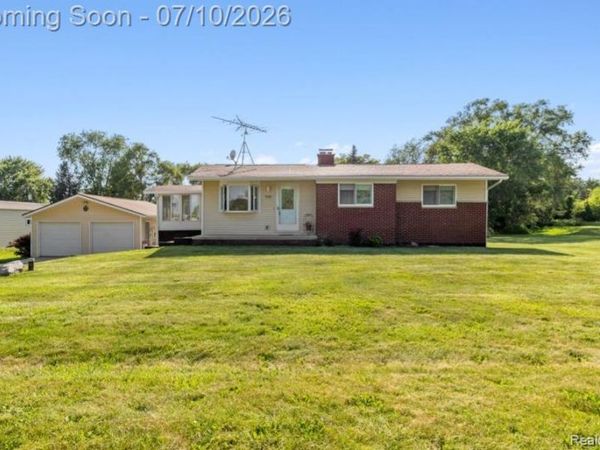3381 N Fleming Road, Howell Twp, MI 48836