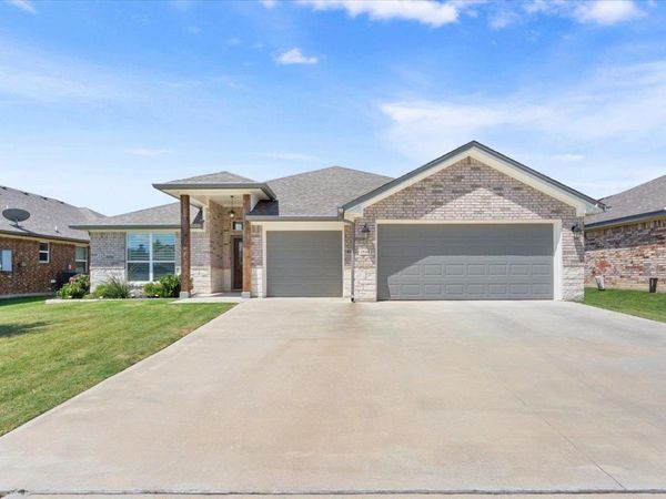 2644 Cowgirl TRL , Belton, TX 76513