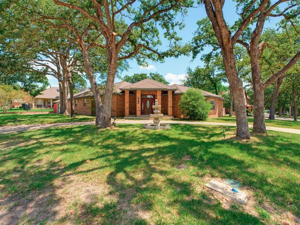 1802 Sager RD , Rockdale, TX 76567