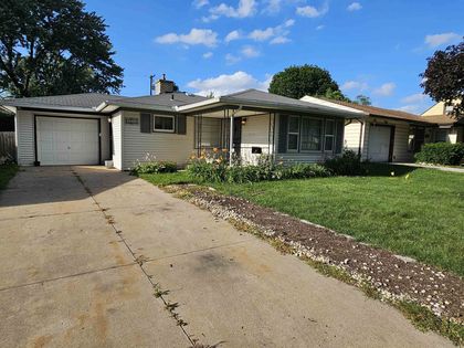 1911 Loomis Street Rockford, IL 61102