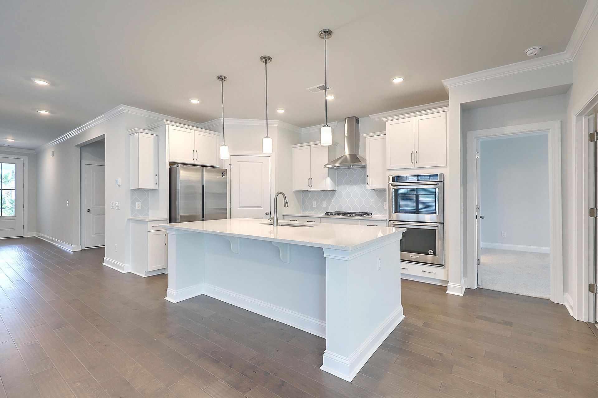 166 Whaler Avenue Photo 10
