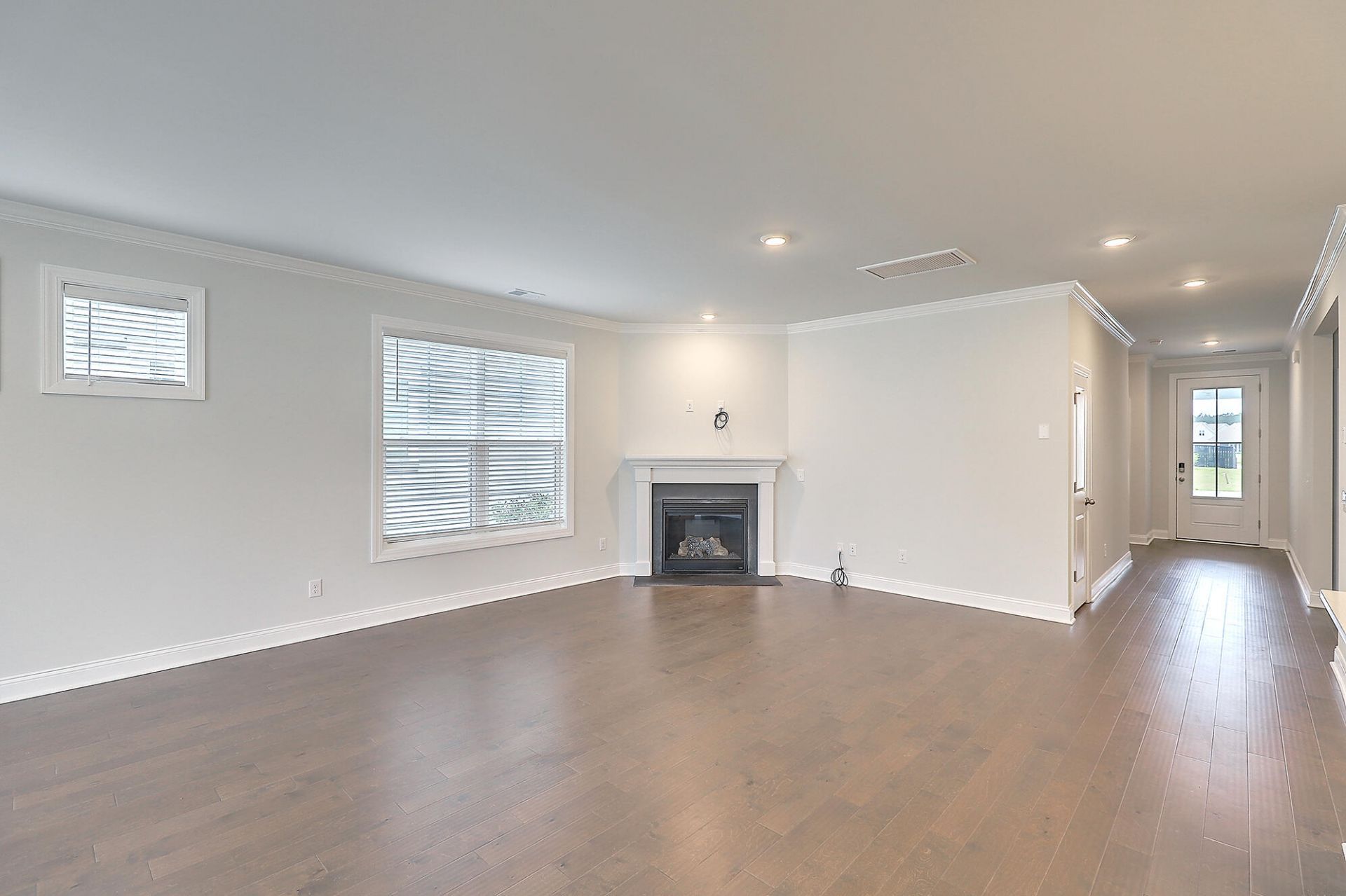 166 Whaler Avenue Photo 5