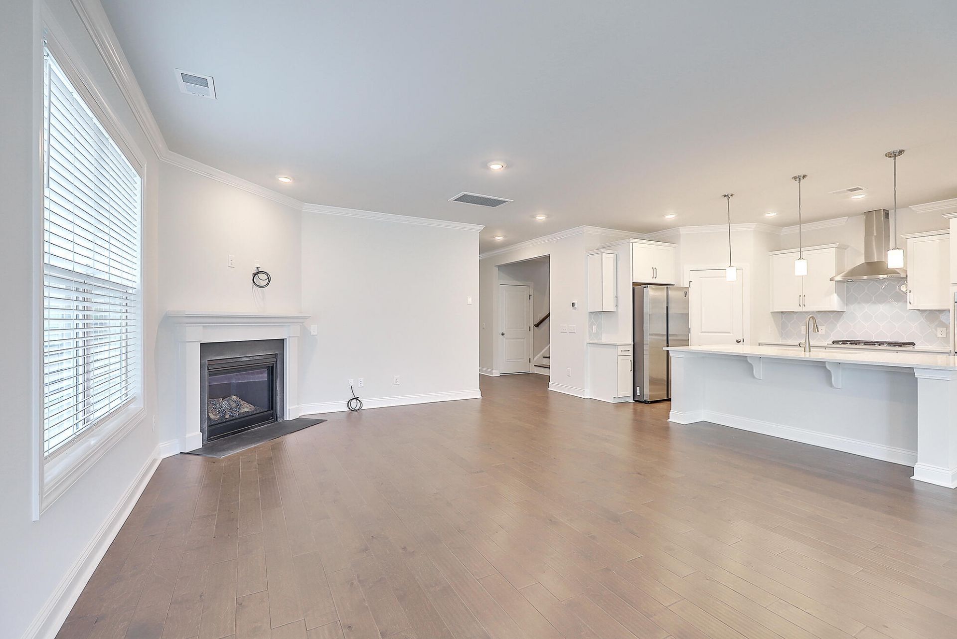166 Whaler Avenue Photo 6