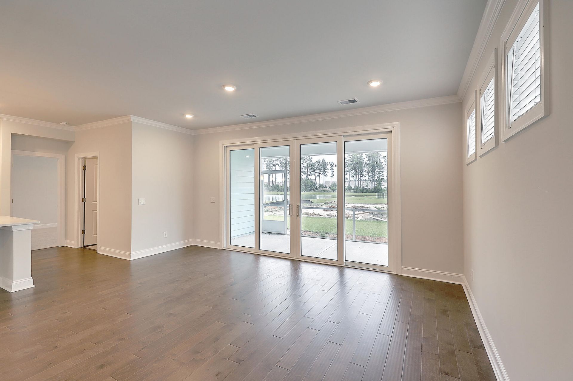 166 Whaler Avenue Photo 7