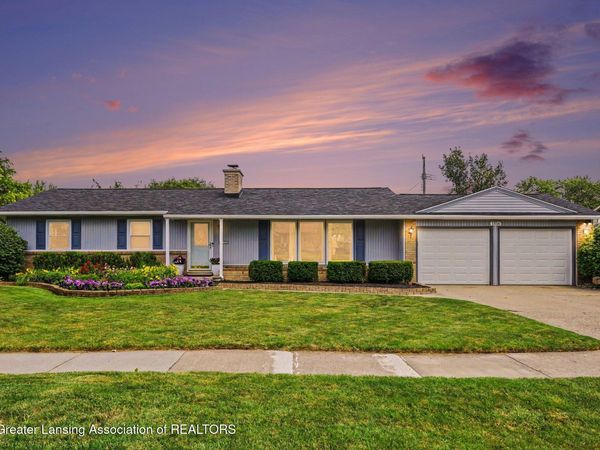 1516 Briarwood , Lansing, MI 48917