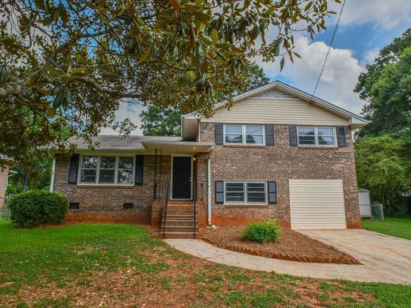 90 Cabriolet Trail , Mcdonough, GA 30253
