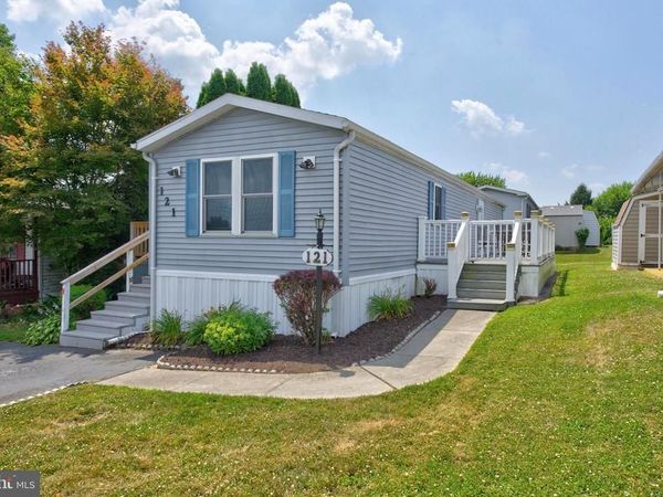 121 PHEASANT RIDGE CIRCLE, LANCASTER, PA 17603