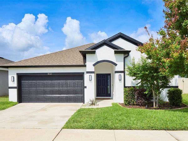 832 CAMBRIDGE DRIVE , WINTER HAVEN, FL 33881