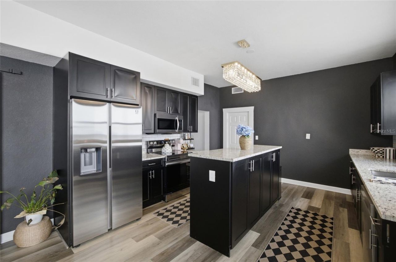 2132 W Beach Street , Tampa, FL 33607 Photo