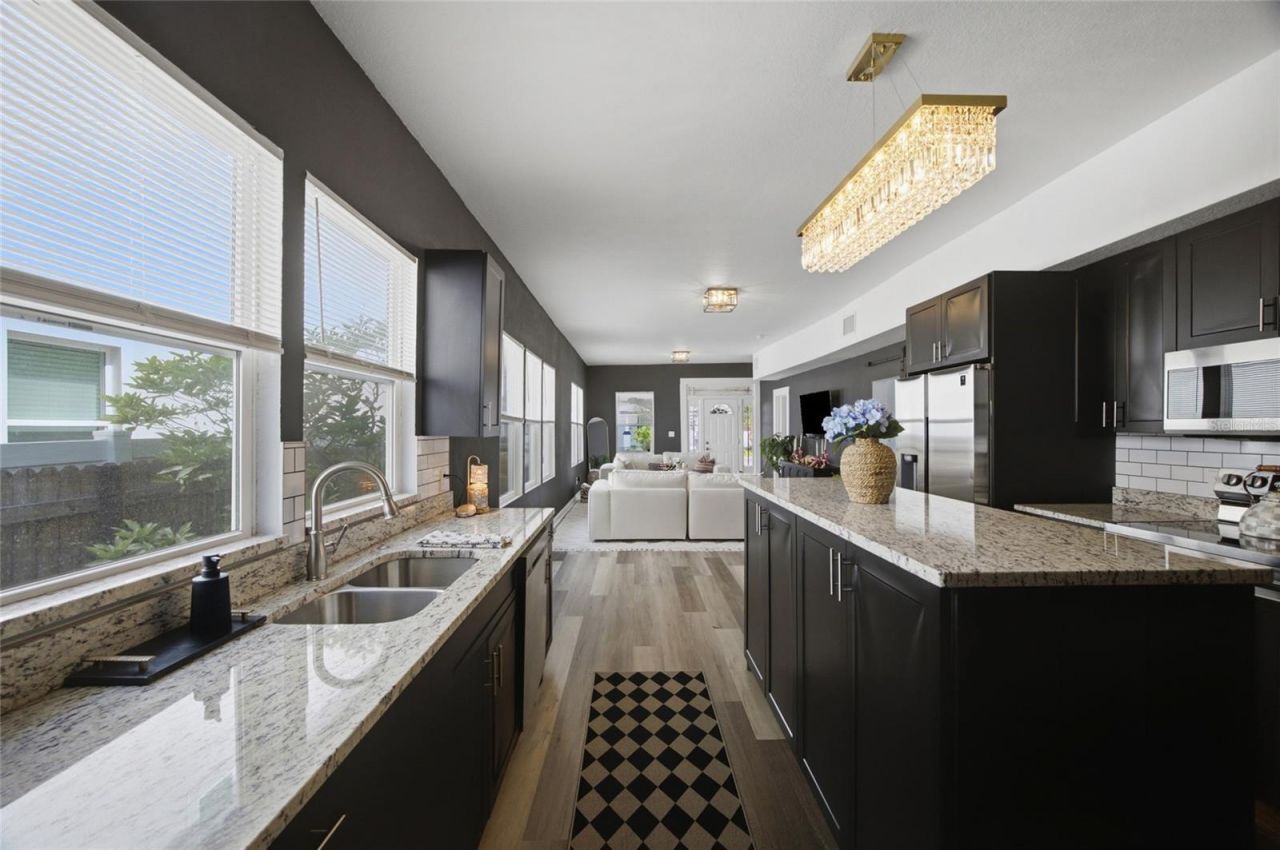 2132 W Beach Street , Tampa, FL 33607 Photo