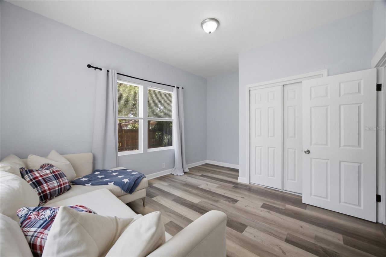2132 W Beach Street , Tampa, FL 33607 Photo