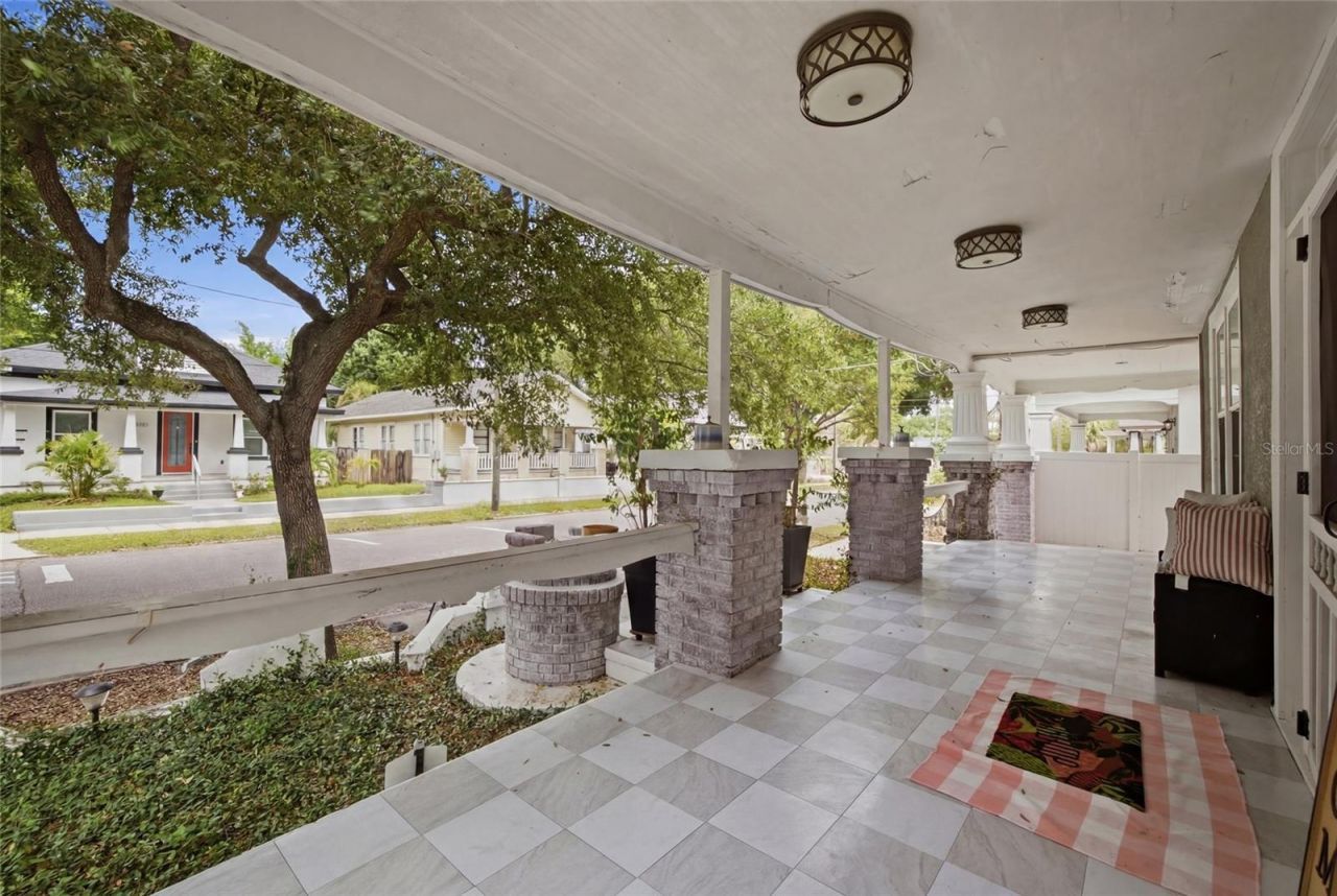 2132 W Beach Street , Tampa, FL 33607 Photo