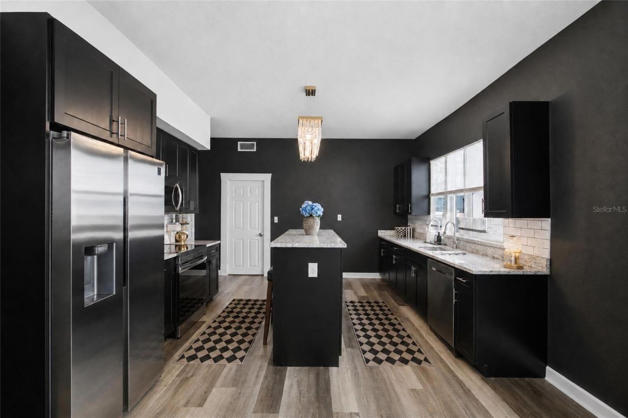 2132 W Beach Street , Tampa, FL 33607 Photo