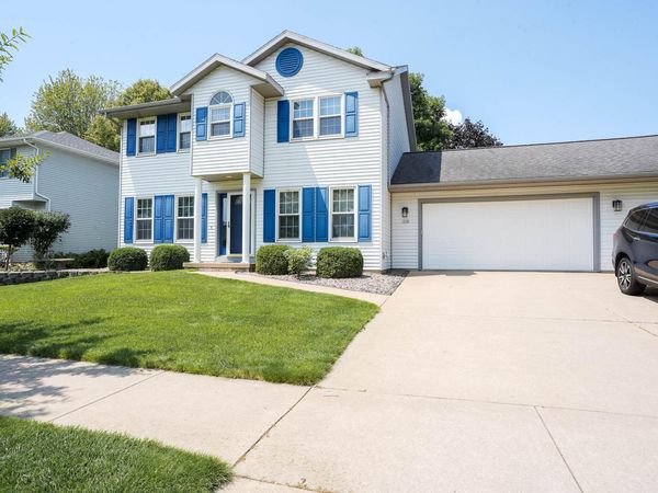 1335 4th Ave N, Onalaska, WI 54650