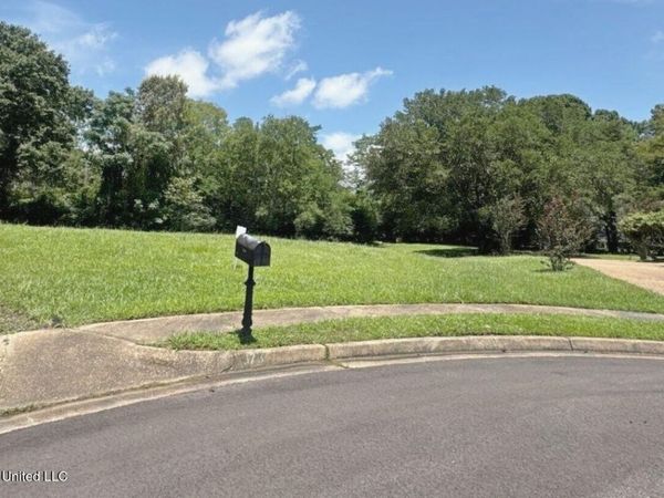 373 Red Eagle Circle, Ridgeland, MS 39157