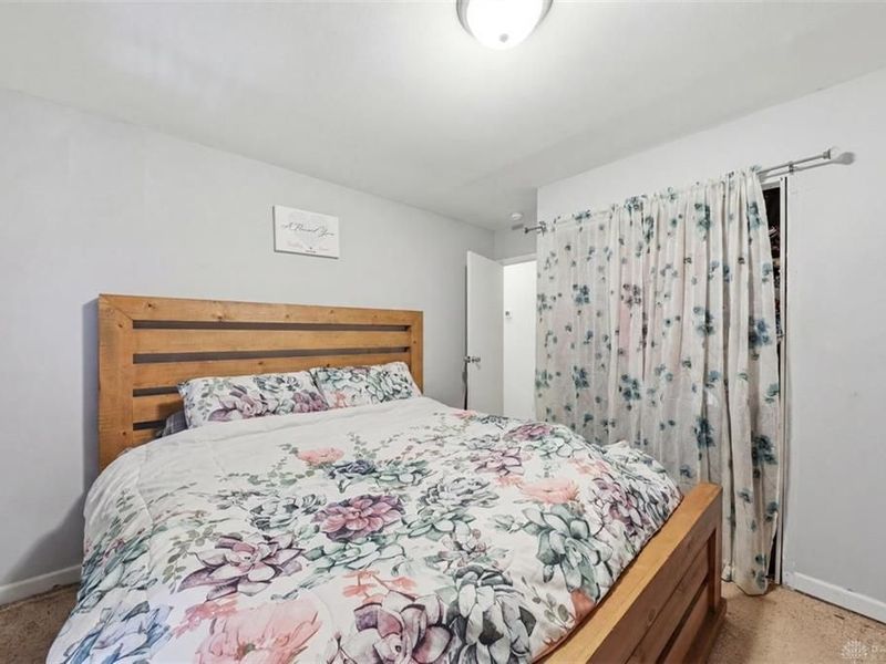 318 Millard Drive, Franklin, OH 45005 Photo 8