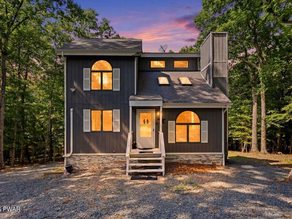 112 Rainbow Drive , Lackawaxen, PA 18435