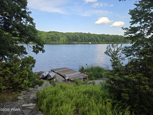 111 Waterview Drive , Lords Valley, PA 18428