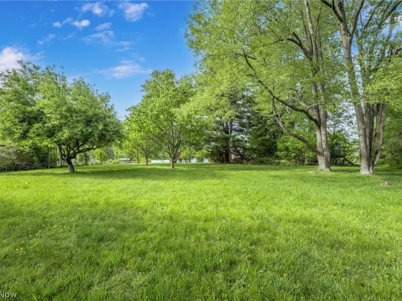 2607 Wise, North Canton, OH 44721 Photo 5
