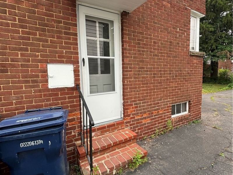 3830 Berkeley Road, Cleveland Heights, OH 44118 Photo 2