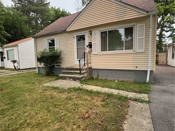 5923 Edgewood Road, Mayfield Heights, OH 44124