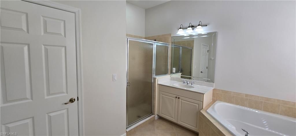 7856 Founders Cir , Naples, FL 34104 Photo