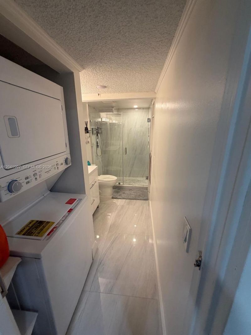 9520 SW 8th St , Unit 121, Miami, FL 33174 Photo