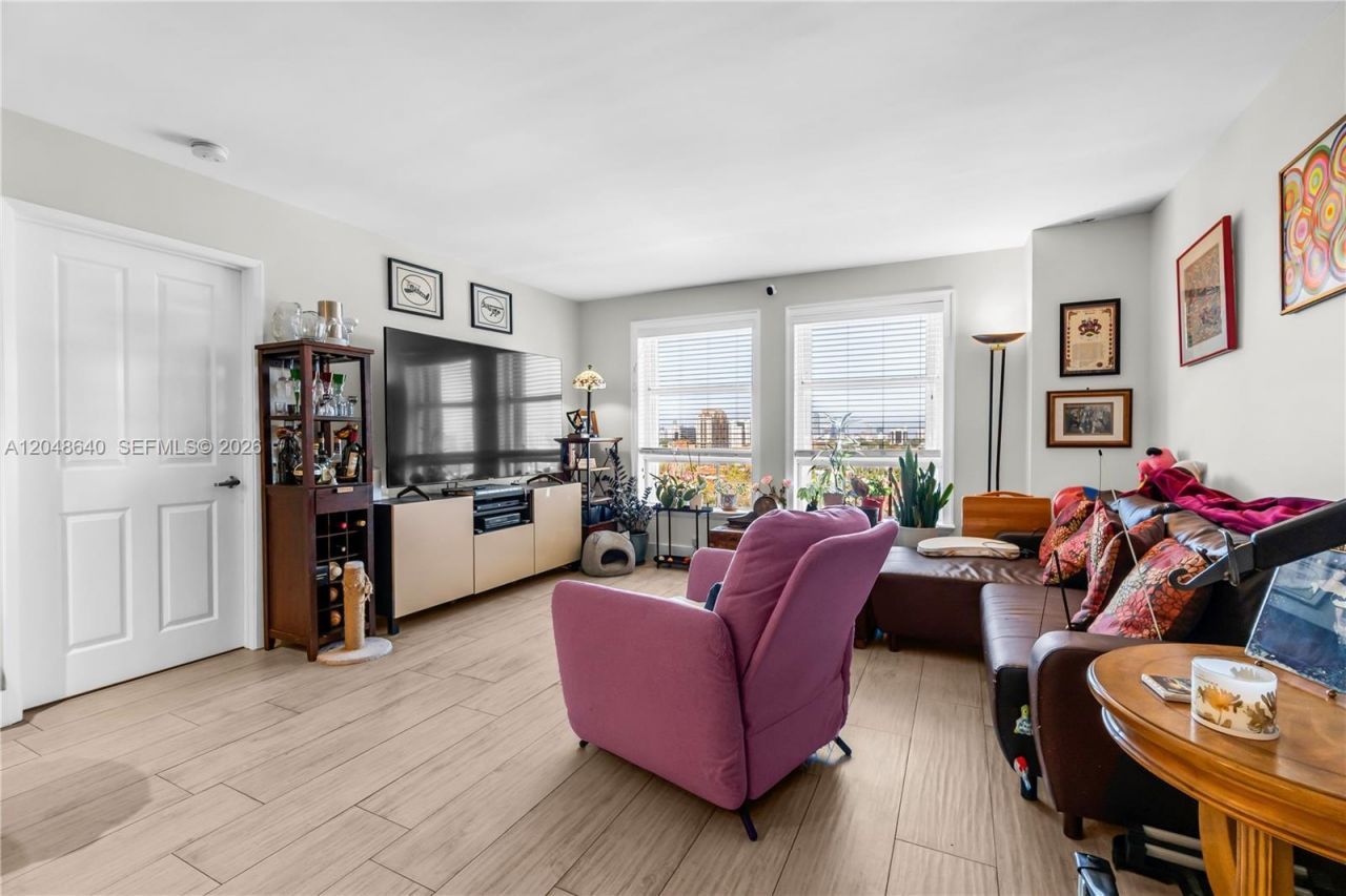 2351 Douglas Rd , Unit 1101, Miami, FL 33145 Photo