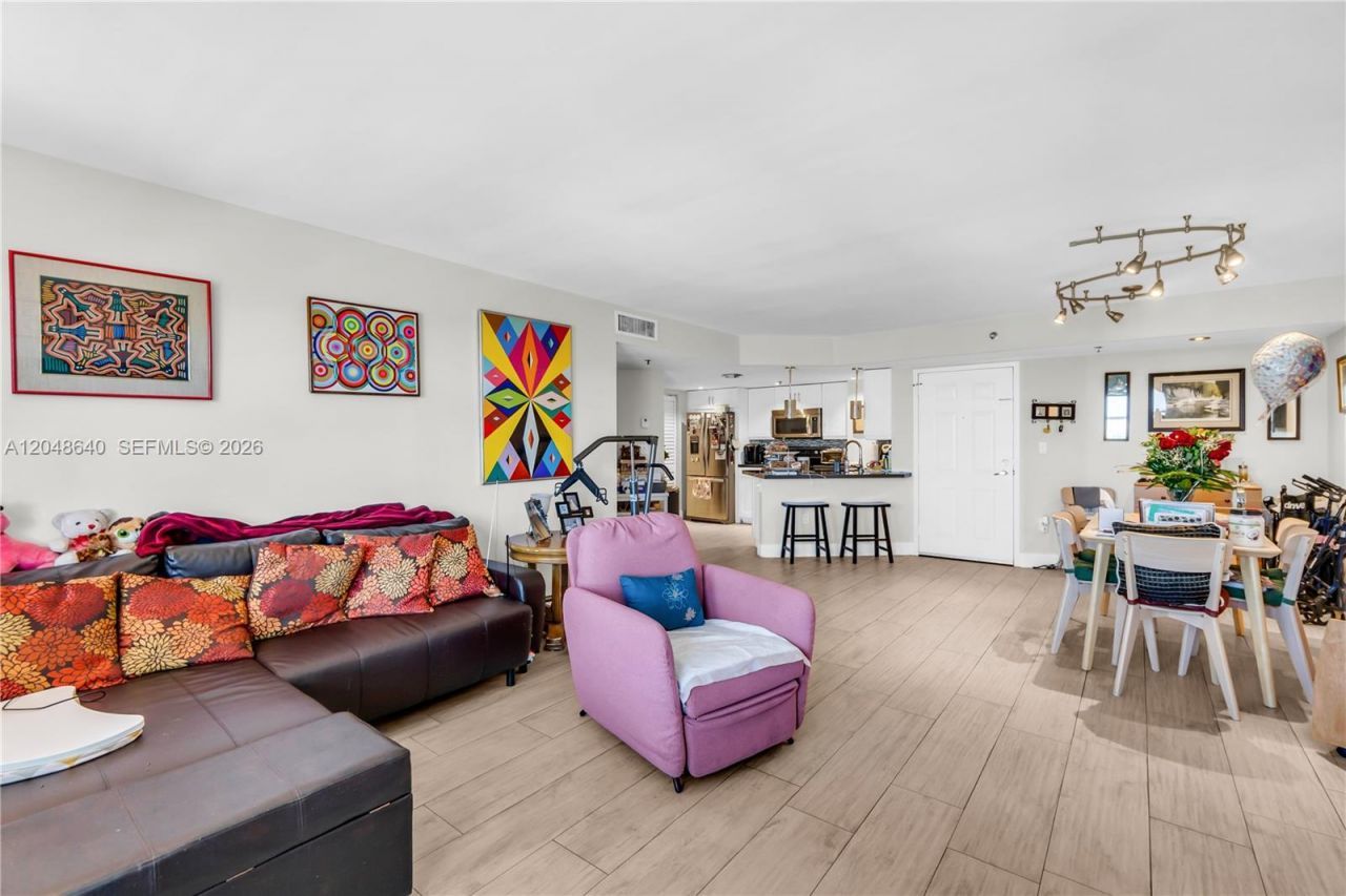 2351 Douglas Rd , Unit 1101, Miami, FL 33145 Photo