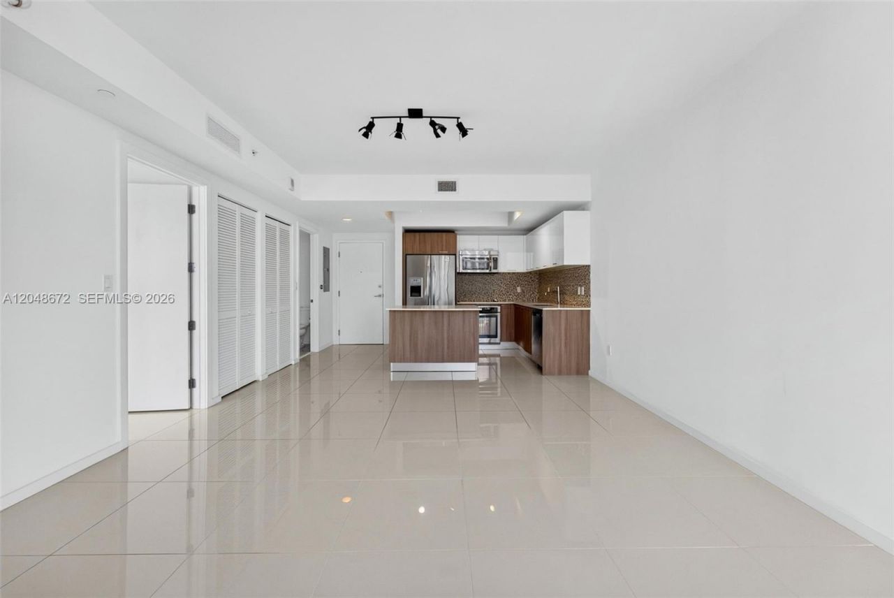 5300 Paseo Blvd, Unit 1505, Doral, FL 33166 Photo