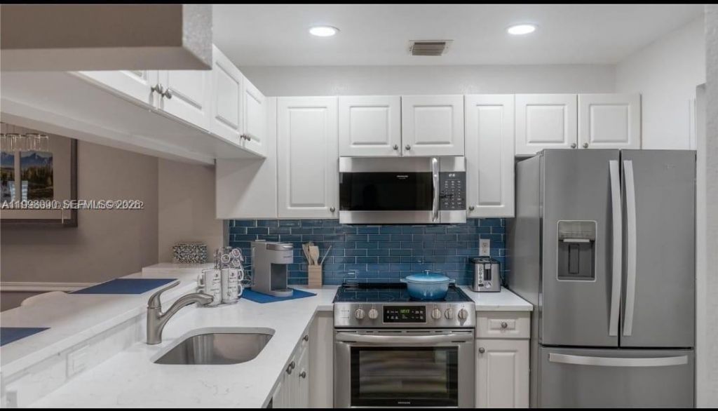 2916 Tuscany Court, Unit 201, Palm Beach Gardens, FL 33410 Photo