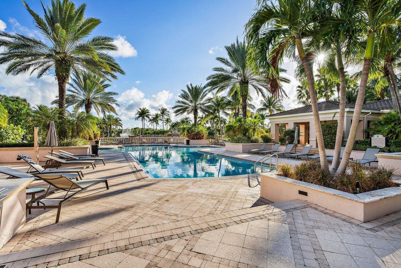 2916 Tuscany Court, Unit 201, Palm Beach Gardens, FL 33410 Photo
