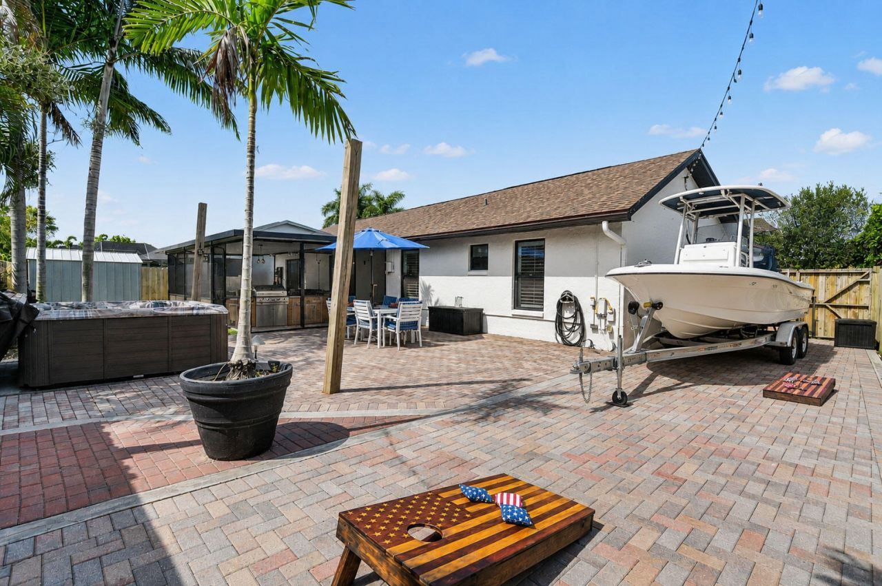 294 NW 42nd Way, Deerfield Beach, FL 33442 Photo
