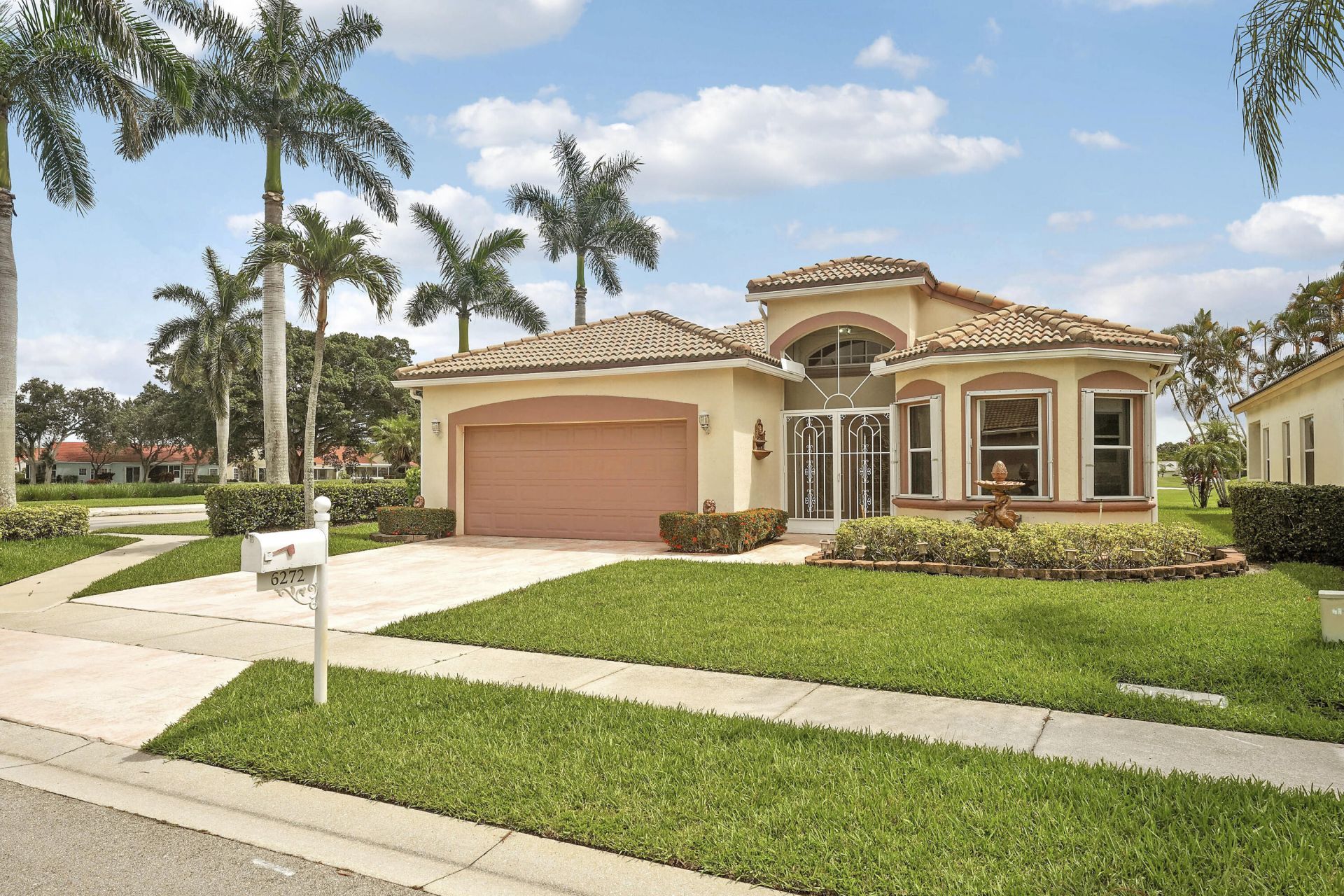 6272 Harbour Club Drive, Lake Worth, FL 33467 Photo