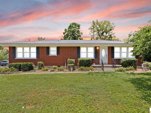 244 W Hiseville Main Street , Cave City, KY 42127