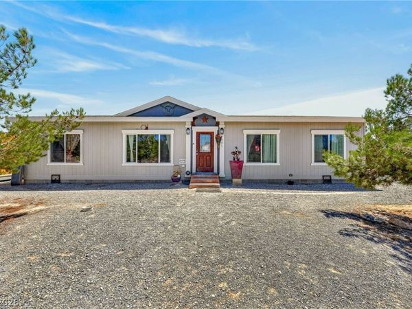 4031 E Cheyenne Way, Pahrump, NV 89061