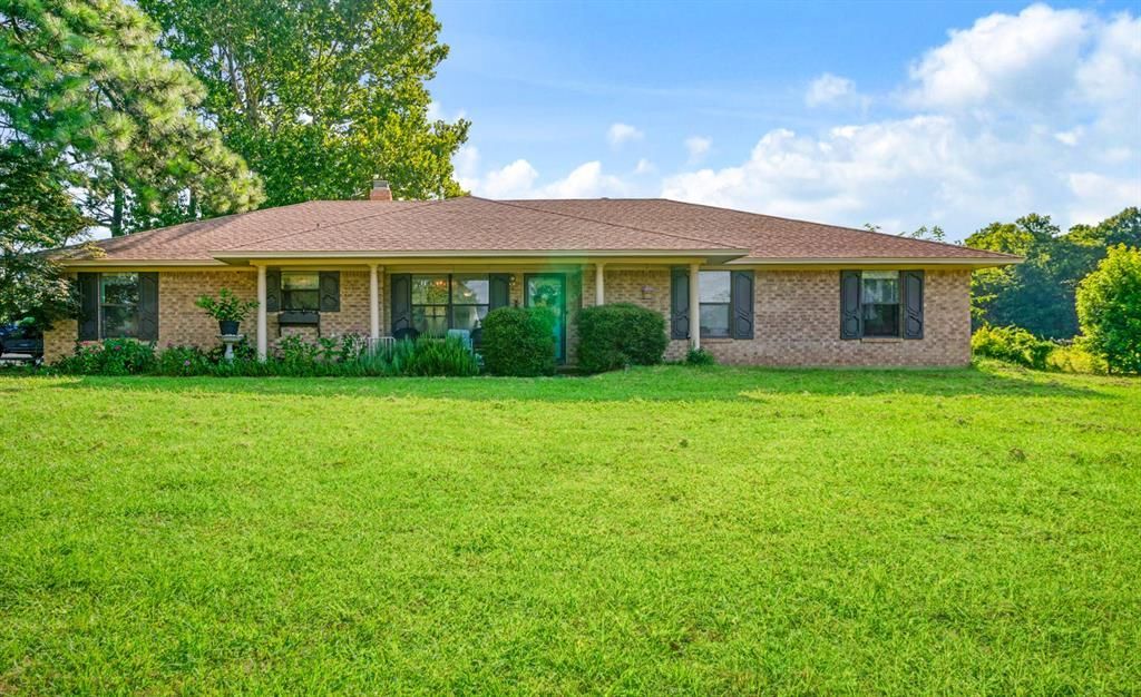 610 46th Street Ne, Paris, TX 75462 Main Photo