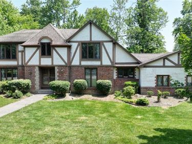 239 Wood Acres Drive, East Amherst, NY 14051