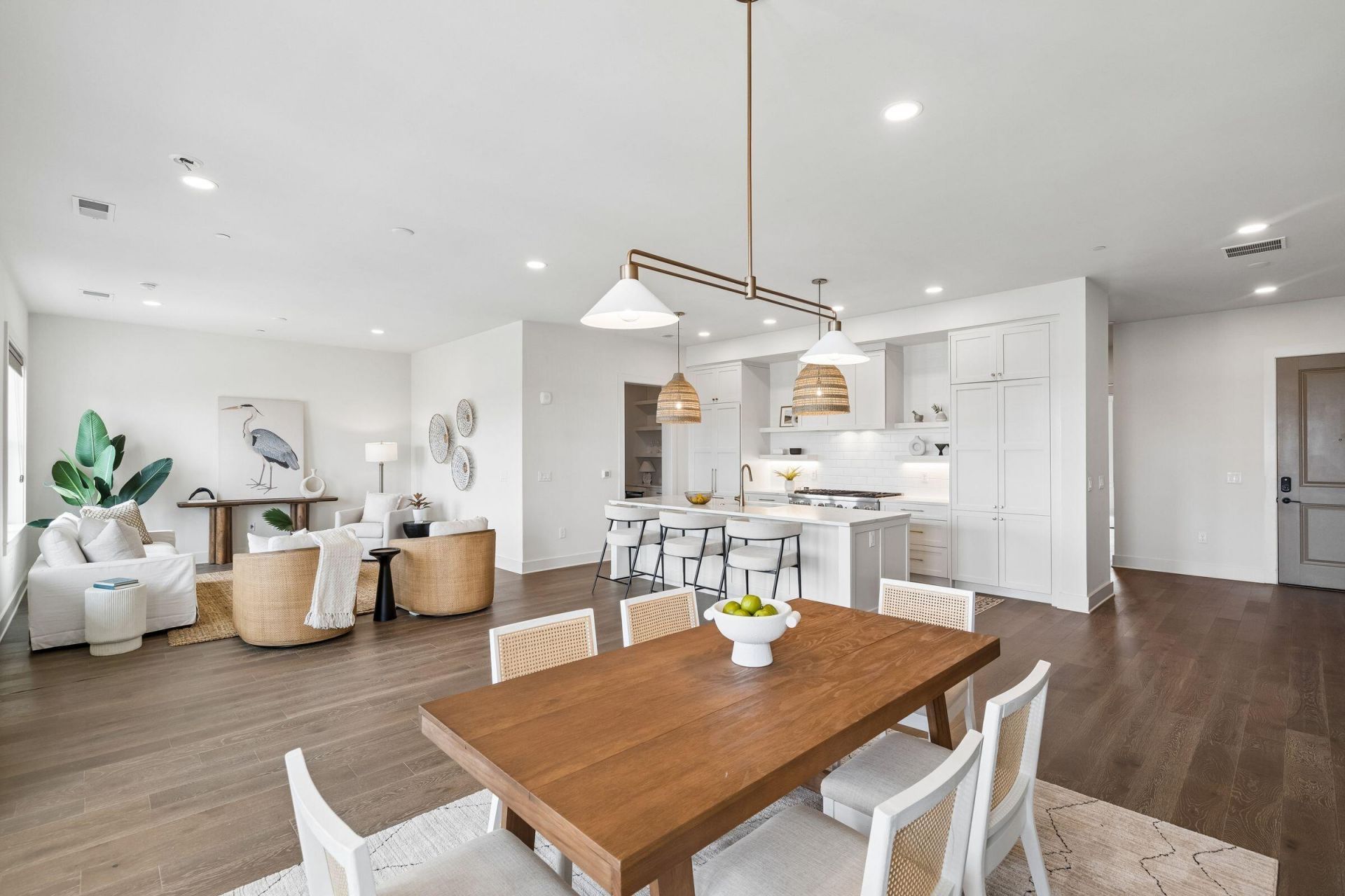 600 Waterman Street Photo 27