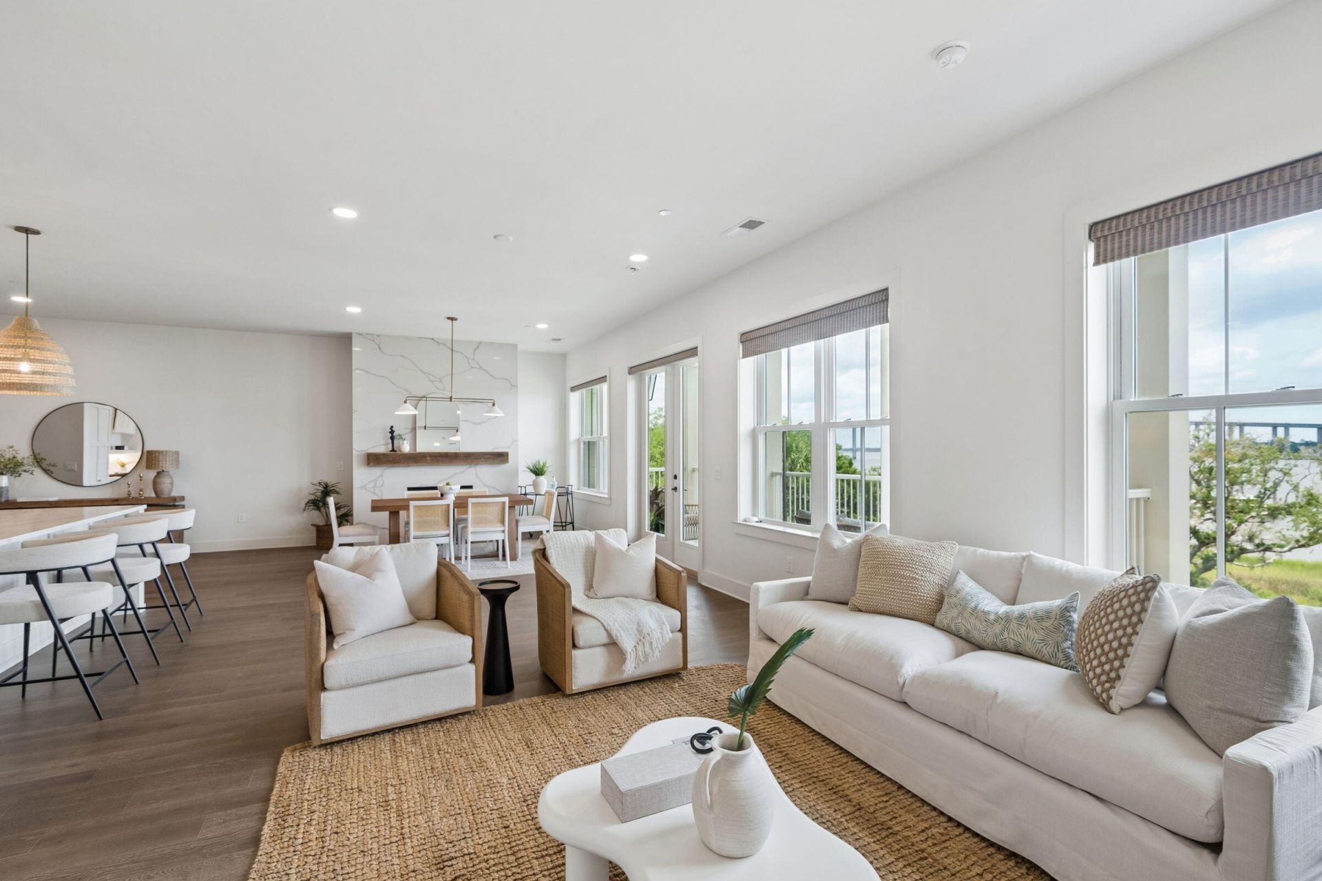 600 Waterman Street Photo 29