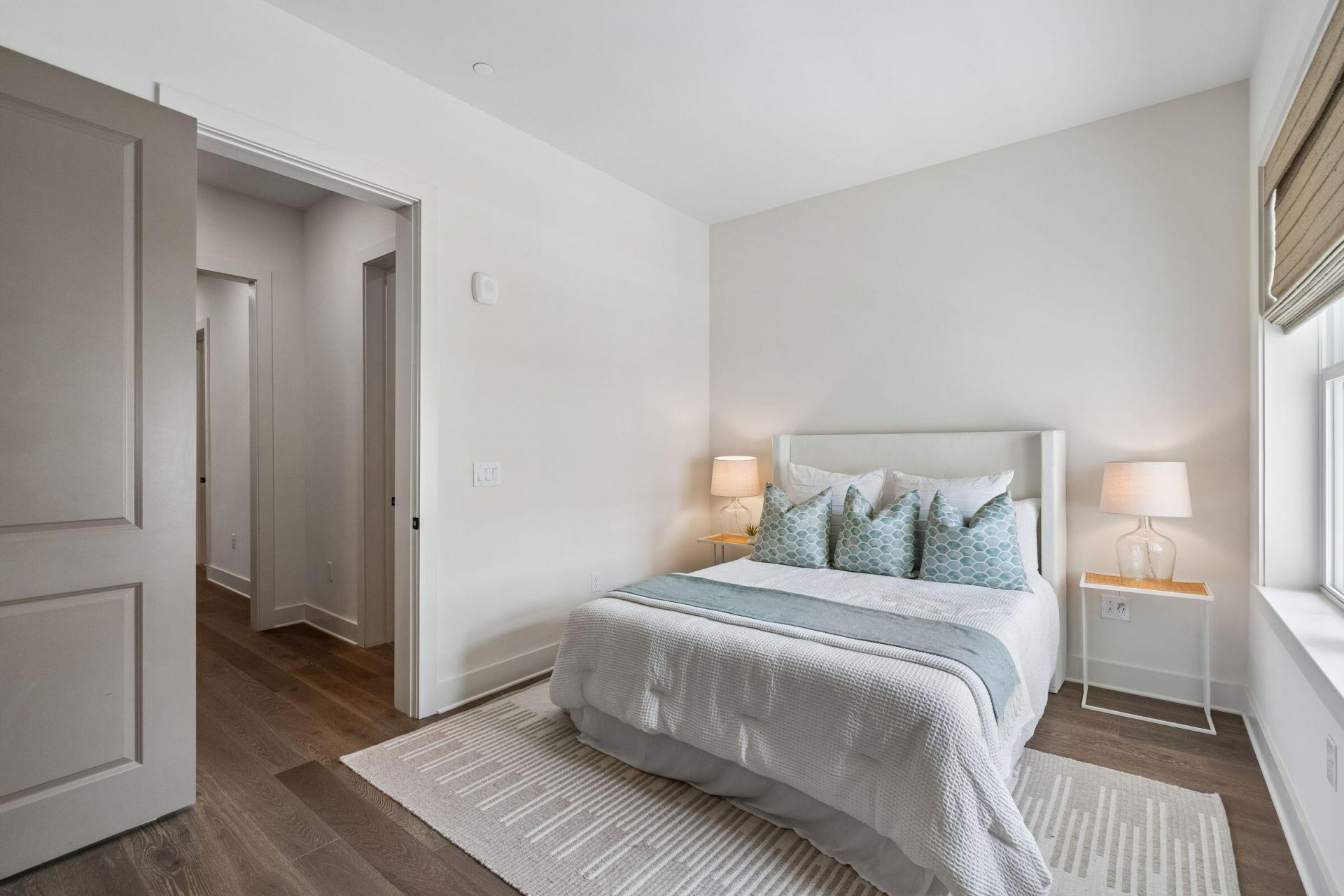 600 Waterman Street Photo 44