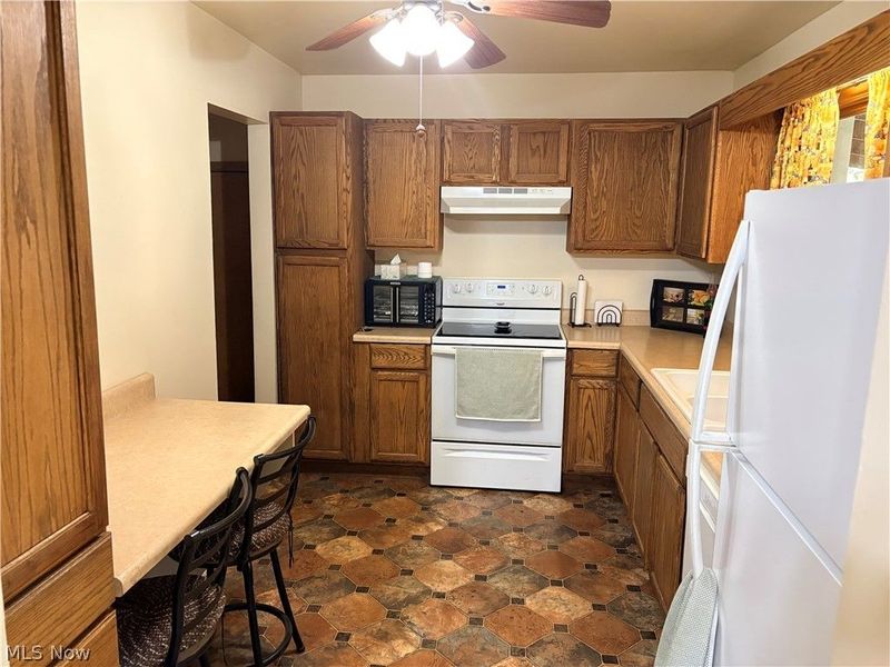 2860 Crestwood Drive NW, Warren, OH 44485 Photo 3
