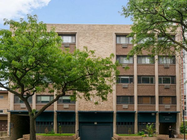 6121 N Sheridan Road , Unit 3A, Chicago, IL 60660